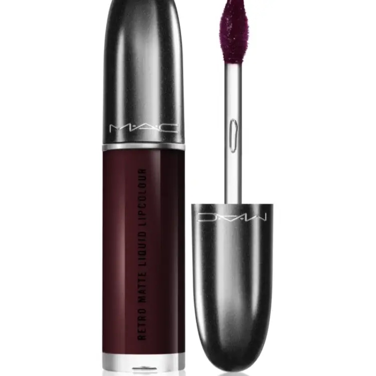 Immagine contenente beauty High Drama Mac/45 Hargy Berry We Make-up