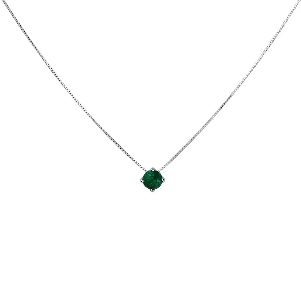 Immagine contenente l'outfit Girocollo Punto Luce In Argento Con Zircone Verde
